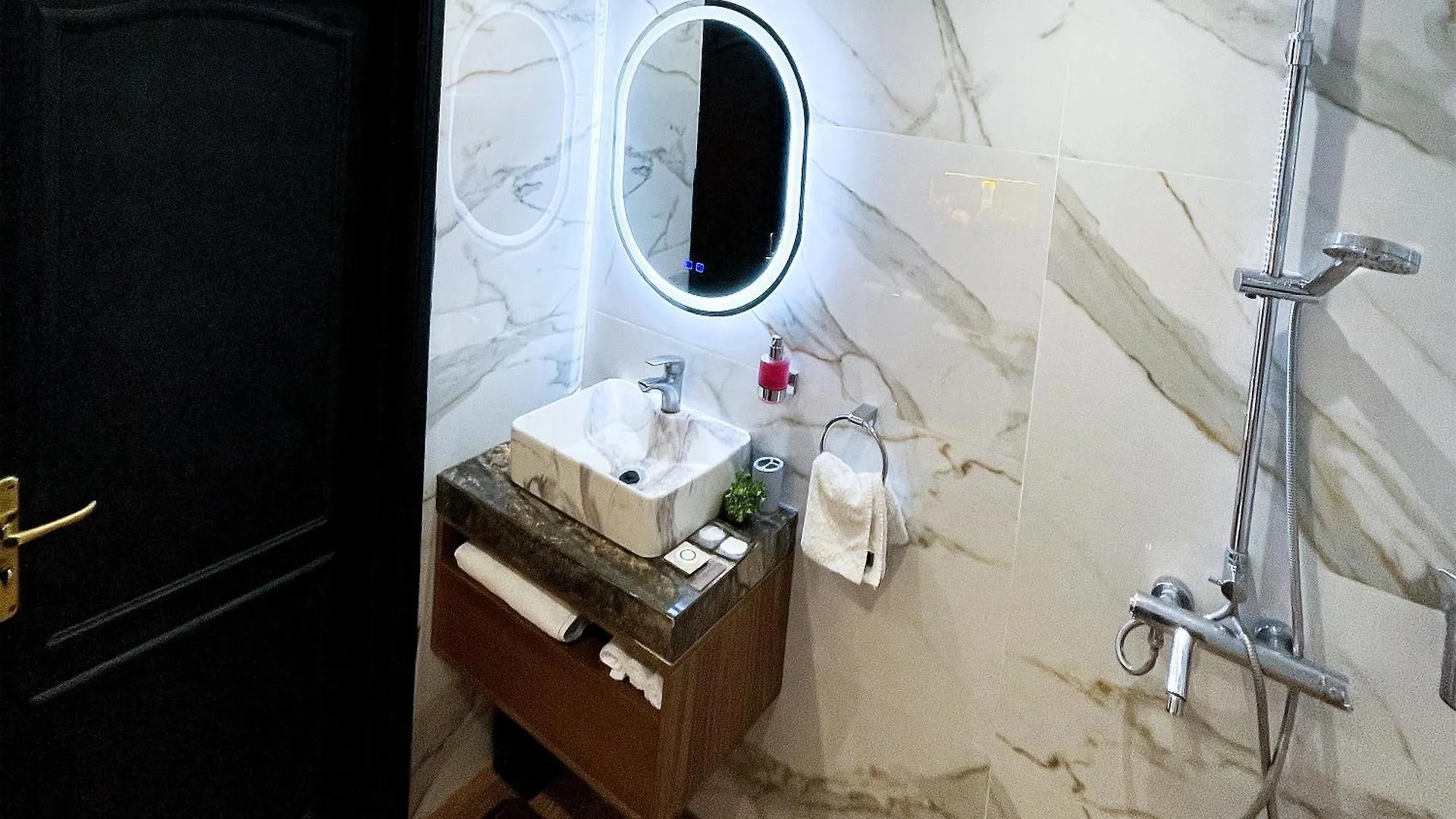 Appartement Spacieux Centre-Ville Marrákes Apartman